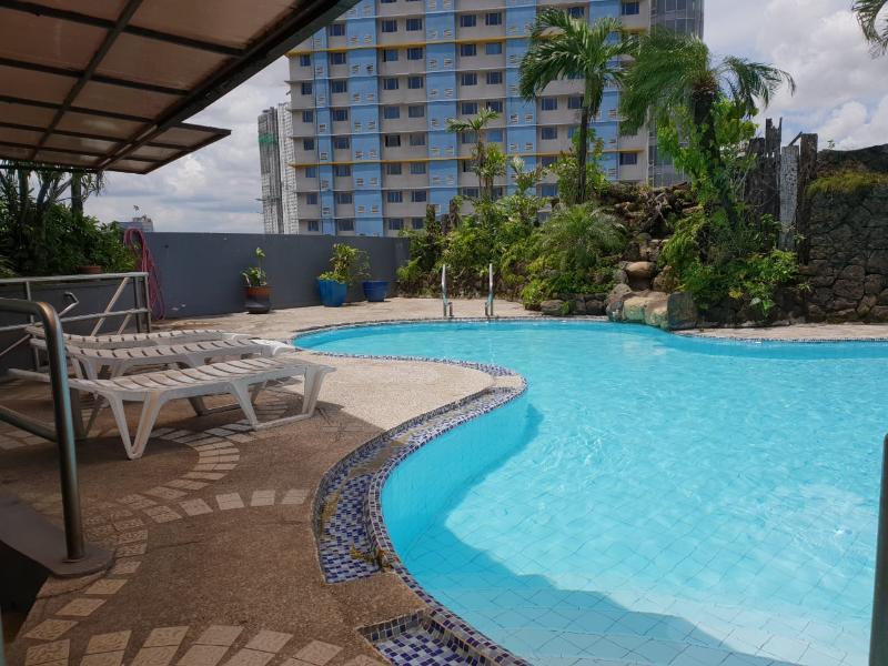 Imperial Palace Suites Quezon City Exterior photo