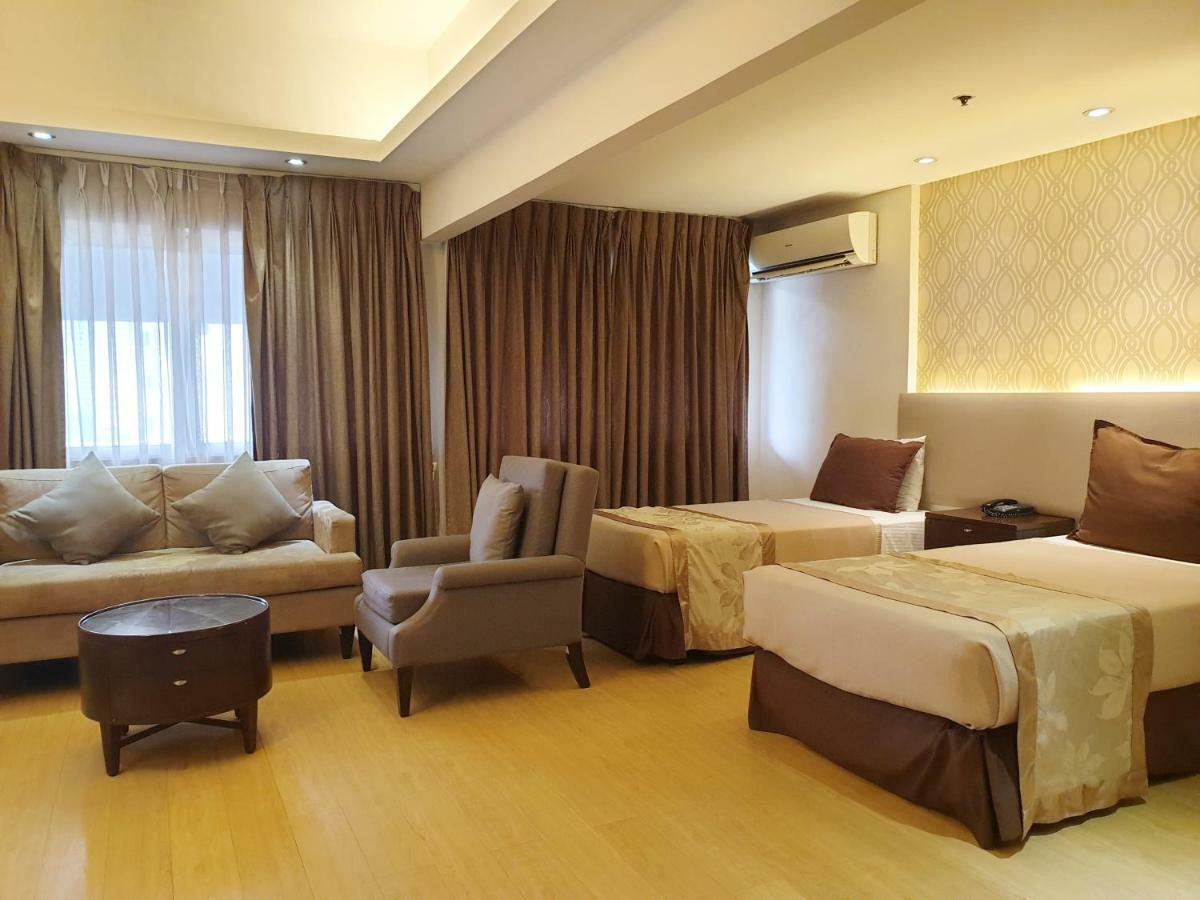 Imperial Palace Suites Quezon City Exterior photo