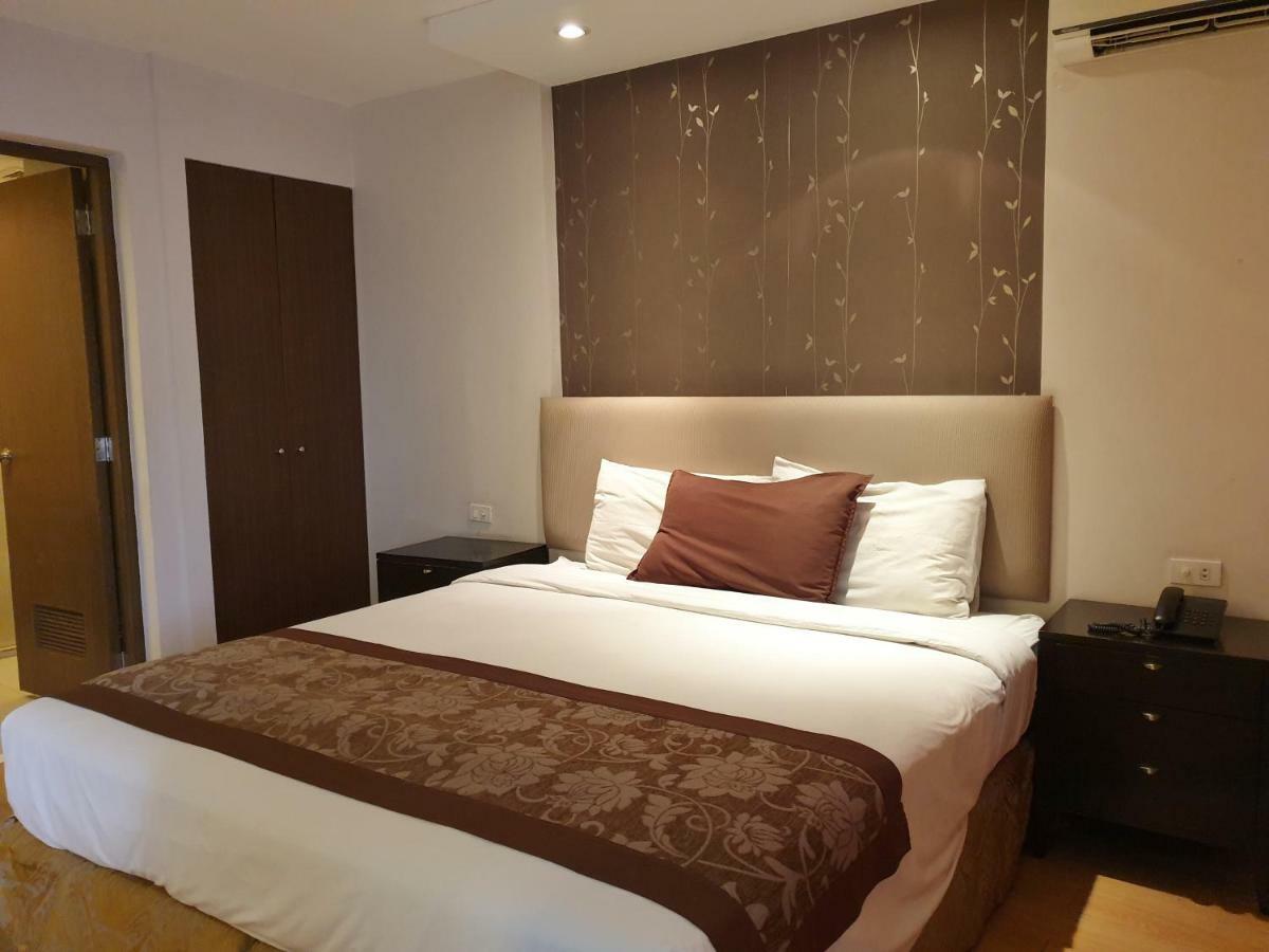 Imperial Palace Suites Quezon City Exterior photo