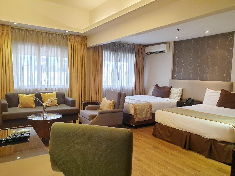 Imperial Palace Suites Quezon City Exterior photo